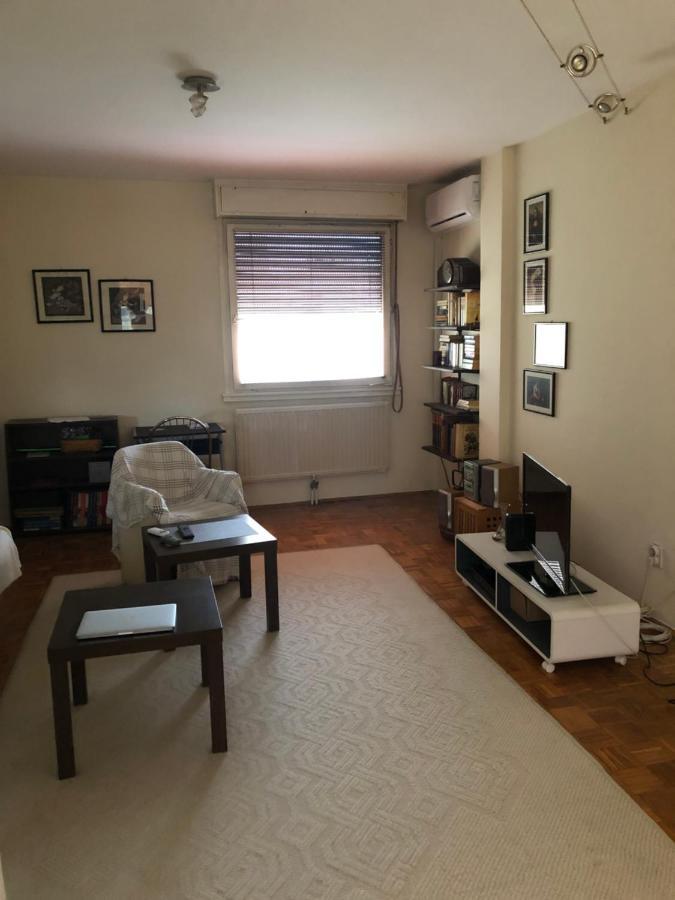 Apartment Kleo Тузла Екстериор снимка